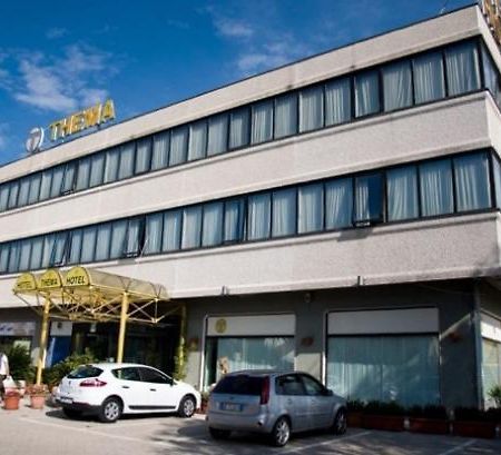 Hotel Thema Rocca San Giovanni Exteriér fotografie